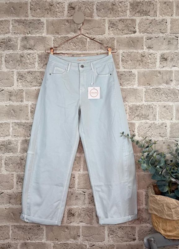 JUDE  JEANS