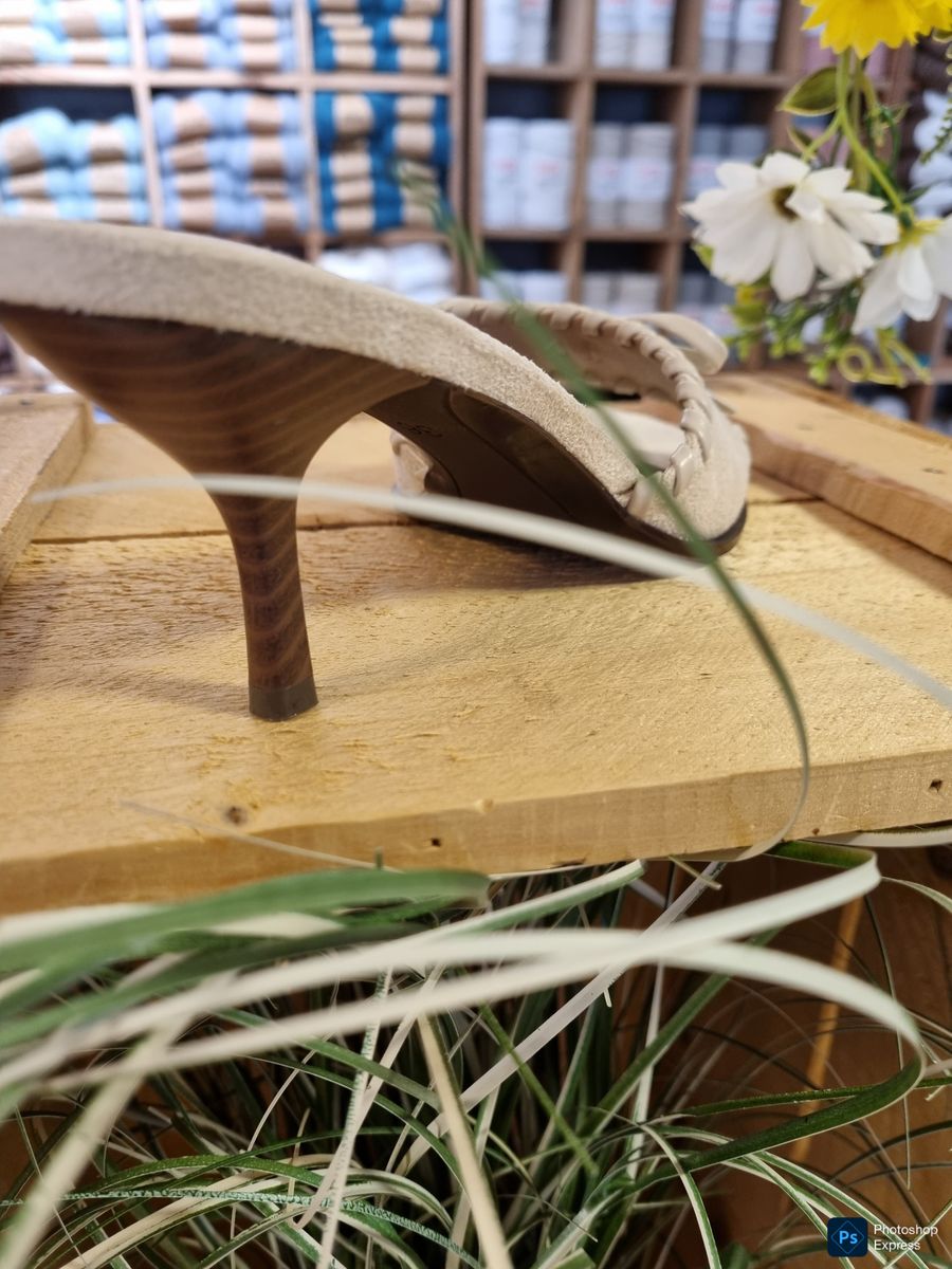 MILTON SHOES BEIGE