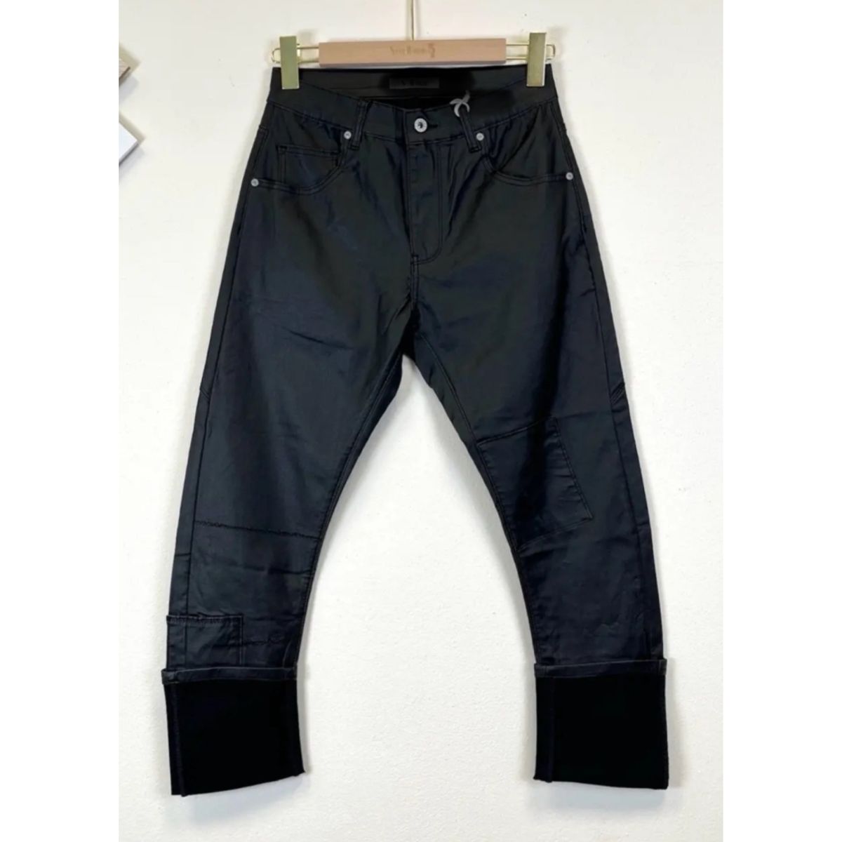 COATED JEANS
